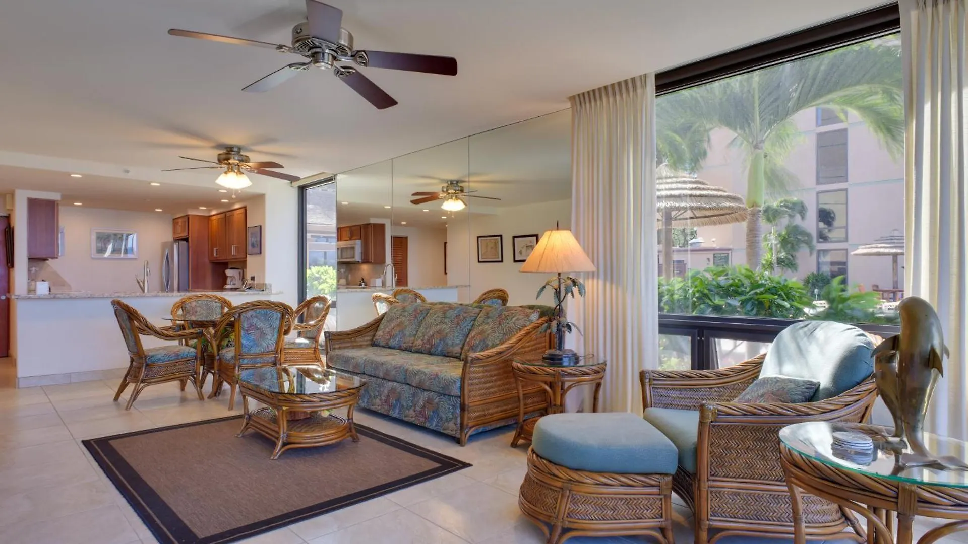 Apartment Lahaina Condo With Patio, Ocean Views And Pool Access! Kahana