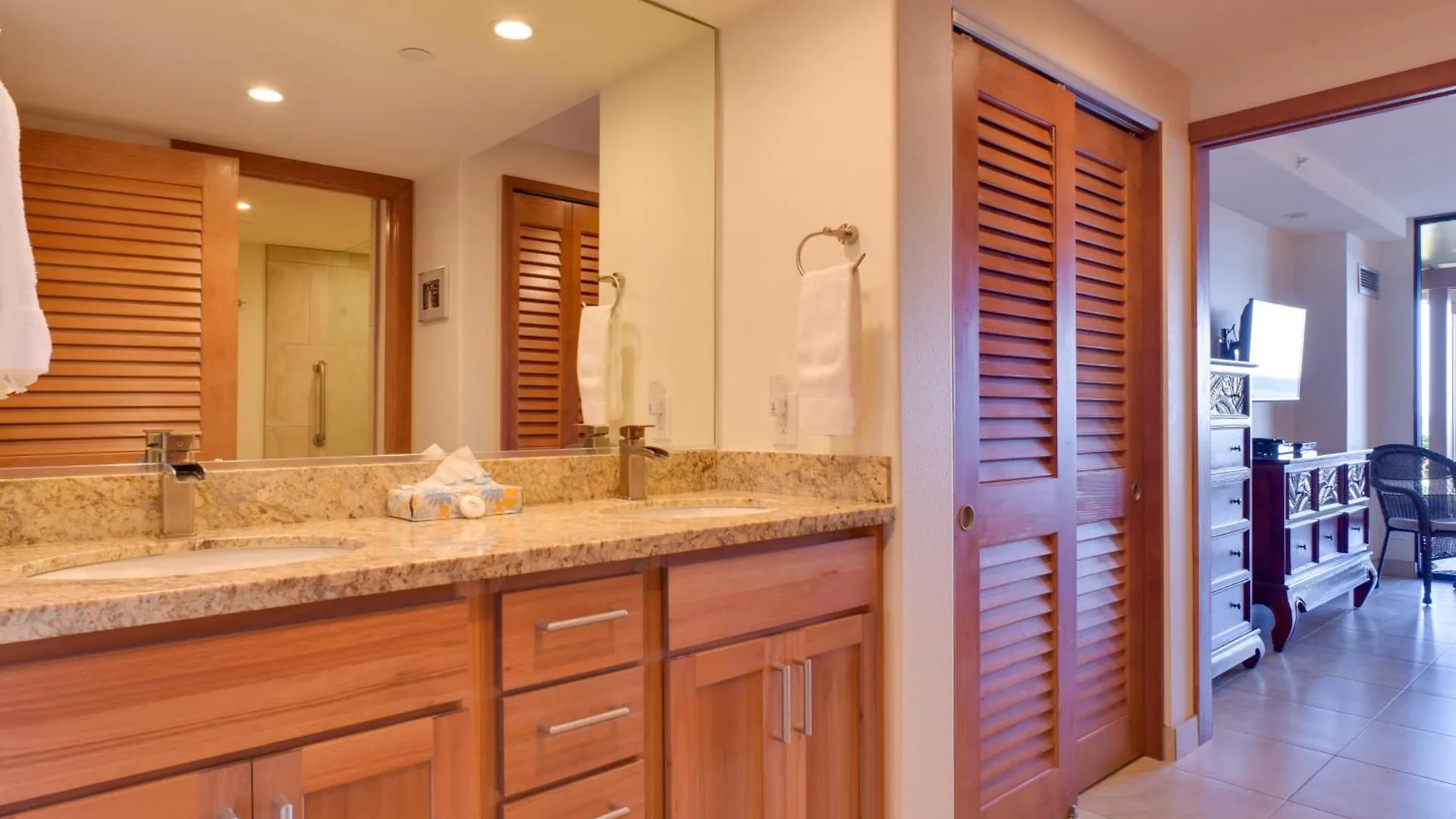 Lahaina Condo With Patio, Ocean Views And Pool Access! Kahana