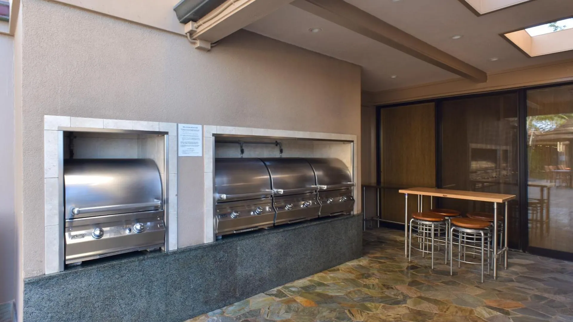 Lahaina Condo With Patio, Ocean Views And Pool Access! Kahana United States